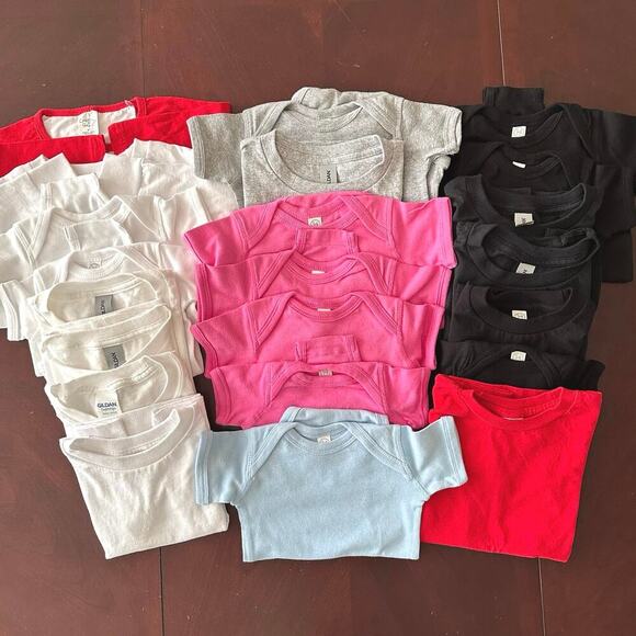 NEW‎ LOT OF 22 Blank Baby & Toddler Bodysuits, T-shirts Mixed Colors Sizes NB-4T - Picture 9 of 9